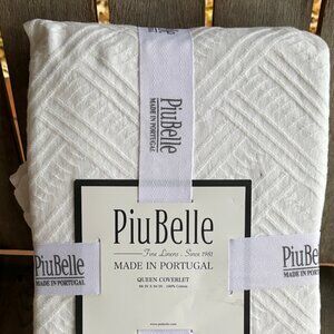 PiuBelle Portugal  QUEEN Size Cotton Coverlet Quilt 88" x 94"  (GEOMETRIC LINES)